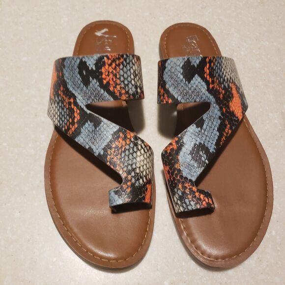 Franco Sarto Red Snake Print Leather Ginny Toe-Loop Slide Sandals 7.5 - Picture 2 of 6